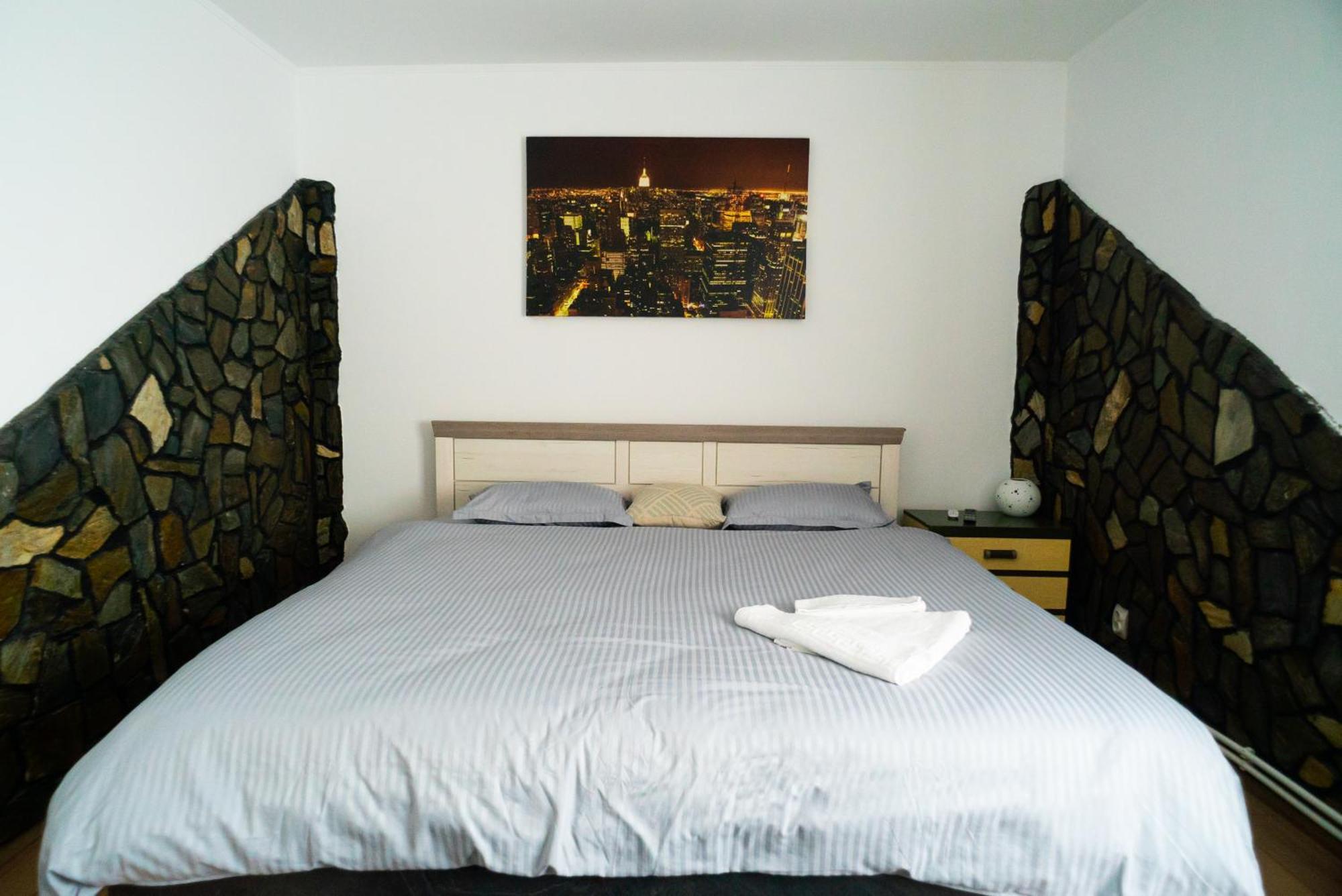 Apartament Dacul フネドアラ エクステリア 写真